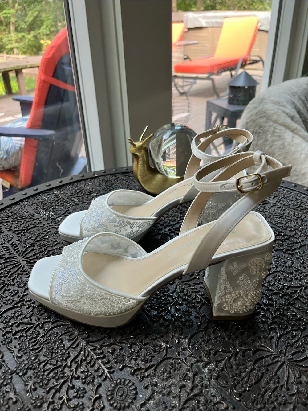 NEW BETSEY JOHNSON JUNIE IVORY BEADED PLATFORM SANDALS IVORY WHITE 8